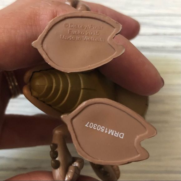 Disney Funko A Bugs Life Hopper Vinyl Figure - Picture 4 of 6